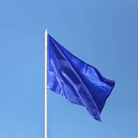 ¡Actualizamos!

Bandera azul para el CIAO en la Lanzada. El equipo gallego decide aplazar y esperar a un parte más interesante en su zona. Seguro que con la ilusión y ganas que le están poniendo, ese momento no tardará en llegar.

Manteneos alerta
__________

Update!

Blue flag for CIAO la Lanzada. The Galicia Team decides to postpone and wait for a more interesting fotecast in their area. Surely with the illusion and hard work that they're putting, that moment will come soon

Stay tuned!!! 
. 
. 
.
#ciaowindsurfing #circuito #iberico #accion #olas #ciao2022 #galicia #lalanzada #windsurfing #waves #festival #waveriding #saltos #jumps #salty